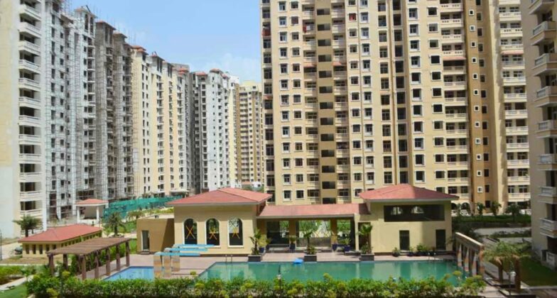 446 Amrapali Silicon City Flats Sold to AU Real Estate