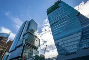 Noida Approves Redevelopment Policy Inspired by Mumbai