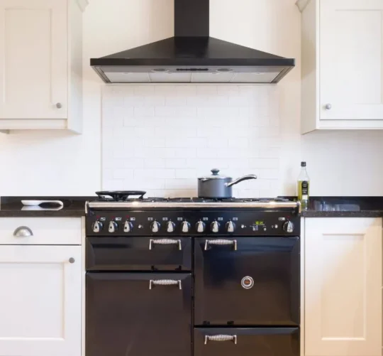 How to Choose the Right Chimney for Your Kitchen