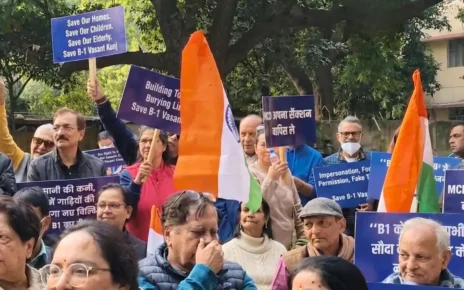 Vasant Kunj Residents Protest Delhi