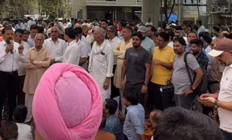 Gurugram Mahapanchayat on August 19 Over DLF Plot Owners Issue