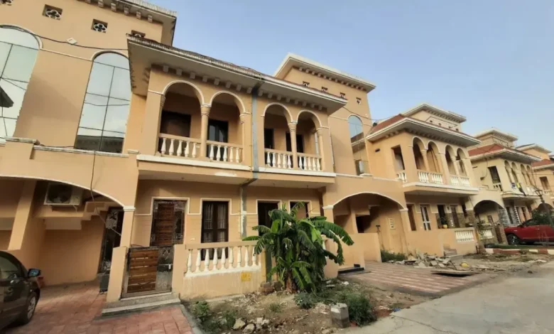 Amrapali Leisure Valley
