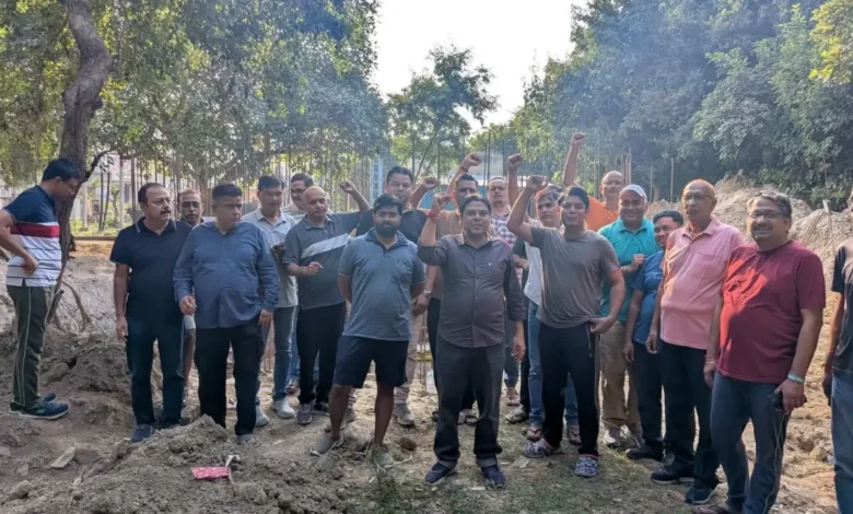 Prateek Laurel residents in Sector 120, Noida, opposing the proposed sewage treatment plant (STP) in the society’s green belt.